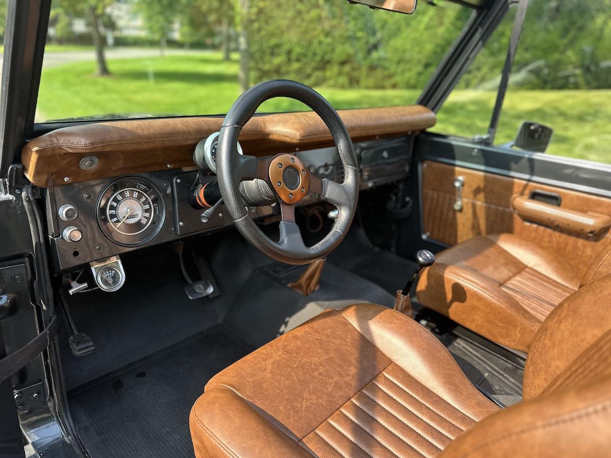 Ford-Bronco-1969-Convertible-36