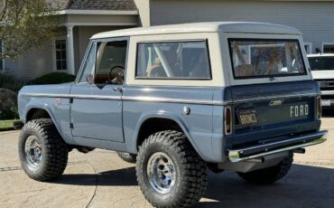 Ford-Bronco-1969-blue-4