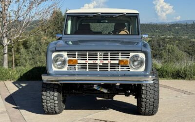Ford Bronco  1969 blue