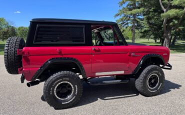 Ford-Bronco-1969-red-4