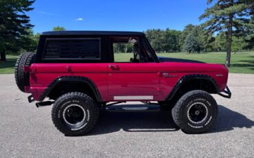 Ford-Bronco-1969-red-5