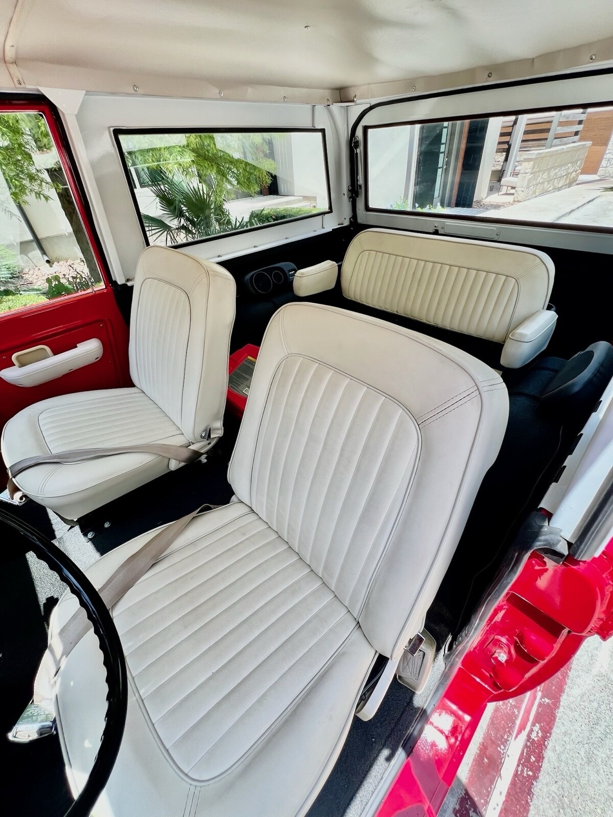 Ford-Bronco-1970-23