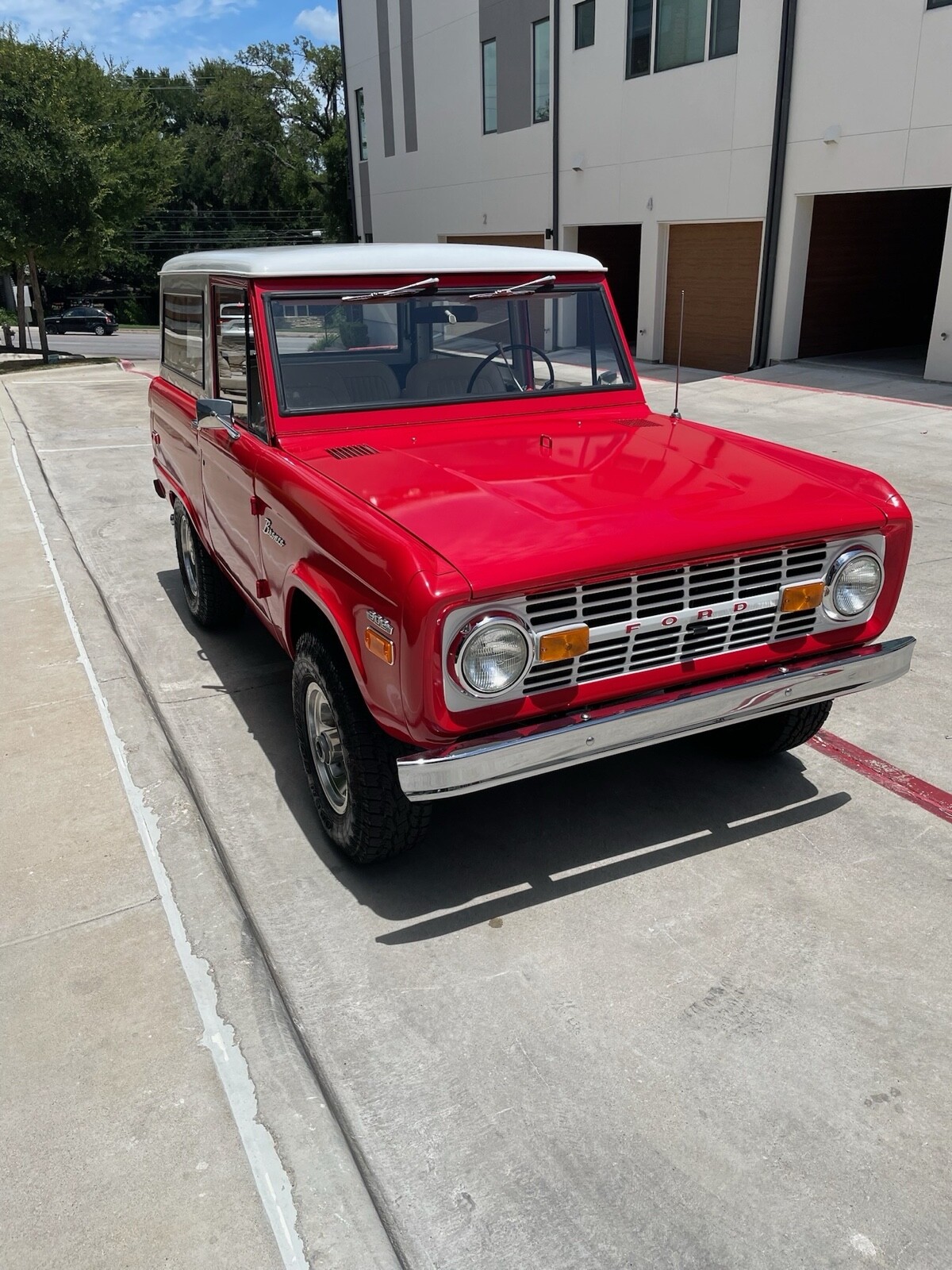 Ford-Bronco-1970-3