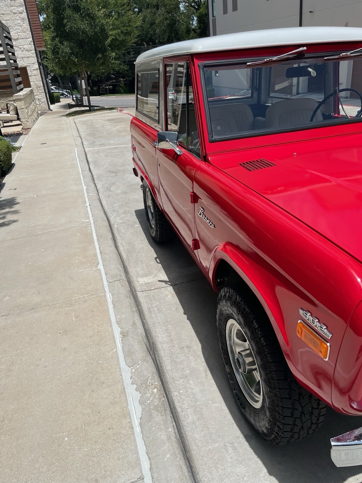 Ford-Bronco-1970-4