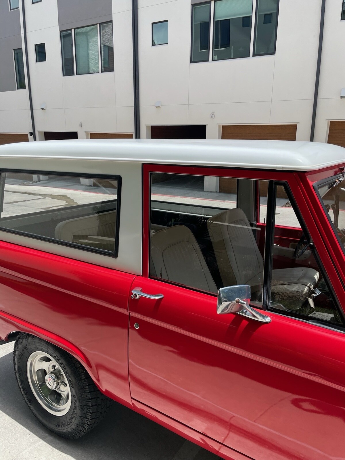 Ford-Bronco-1970-5