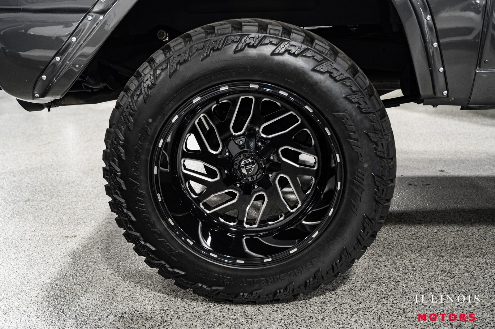 Ford-Bronco-1971-SUV-10