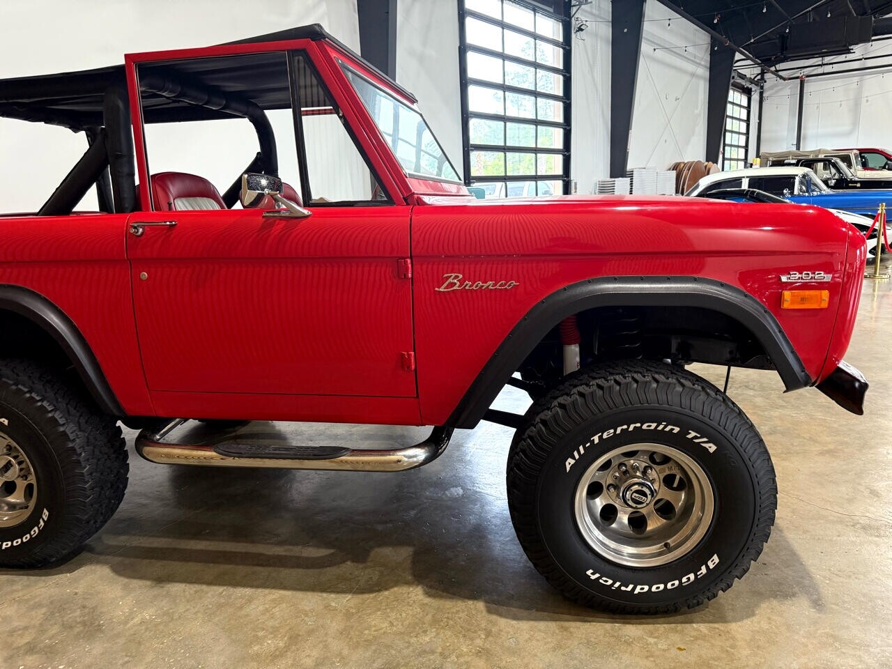 Ford-Bronco-1971-SUV-11