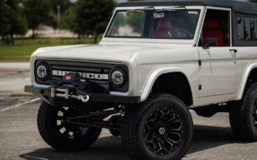 Ford-Bronco-1971-SUV-11
