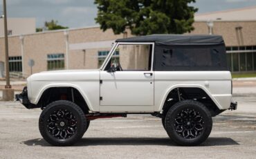 Ford-Bronco-1971-SUV-16