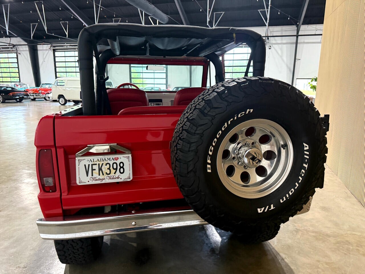 Ford-Bronco-1971-SUV-17