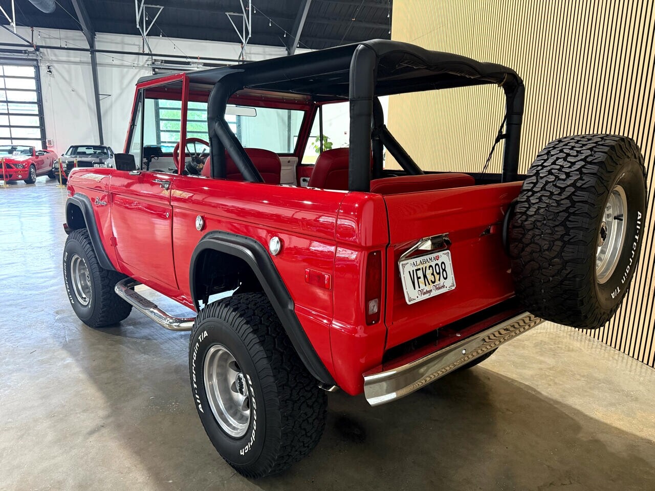 Ford-Bronco-1971-SUV-18