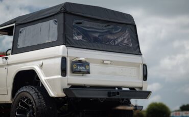 Ford-Bronco-1971-SUV-18
