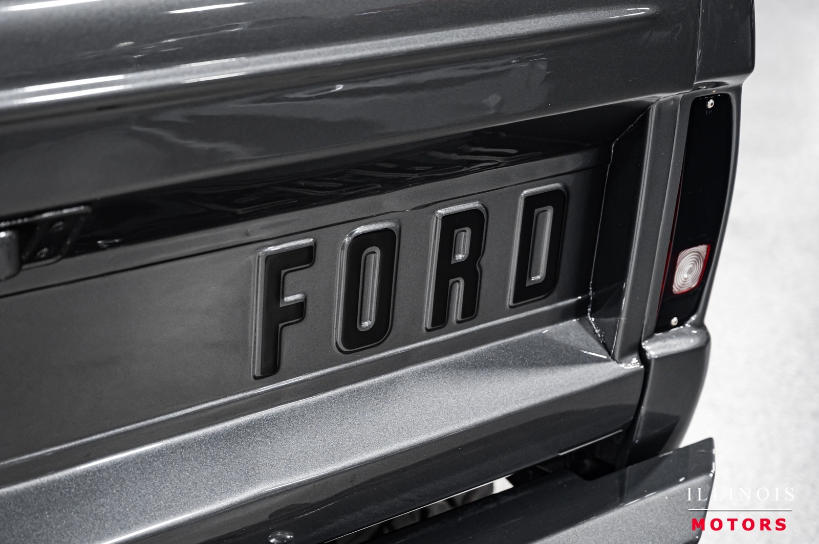 Ford-Bronco-1971-SUV-19