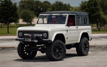 Ford-Bronco-1971-SUV-2