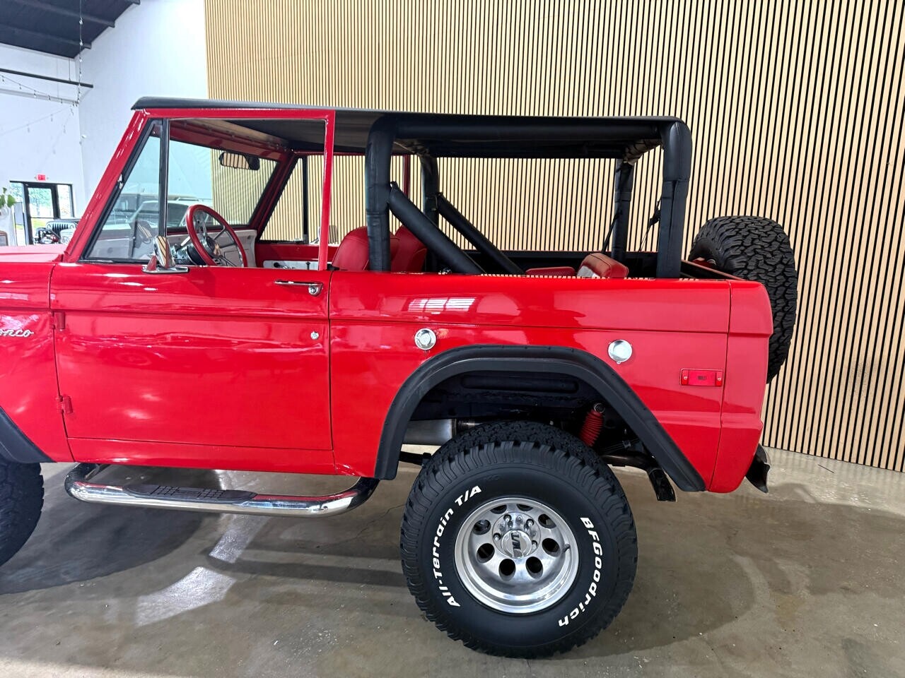 Ford-Bronco-1971-SUV-20