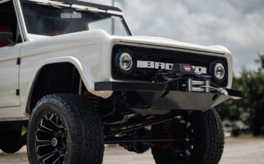 Ford-Bronco-1971-SUV-24