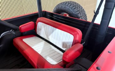 Ford-Bronco-1971-SUV-27