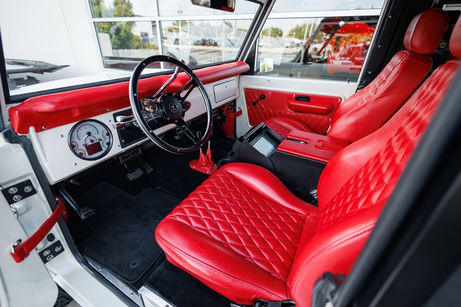 Ford-Bronco-1971-SUV-31