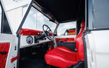 Ford-Bronco-1971-SUV-32