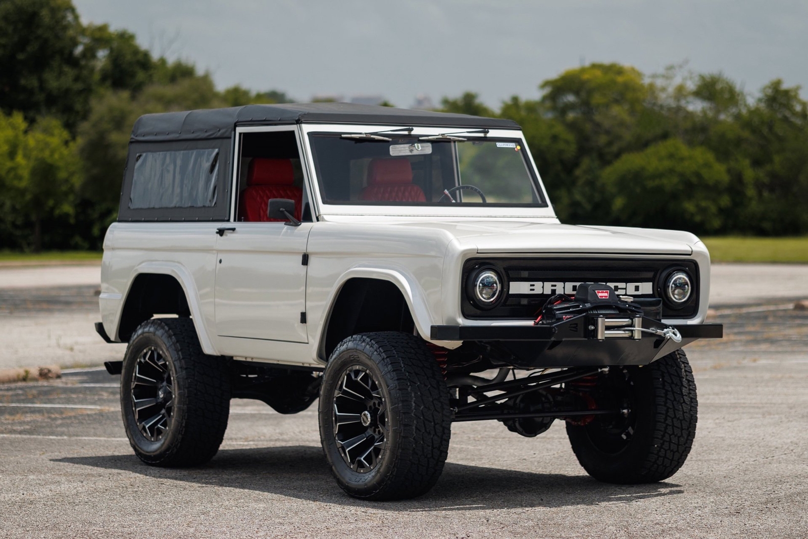 Ford-Bronco-1971-SUV-5