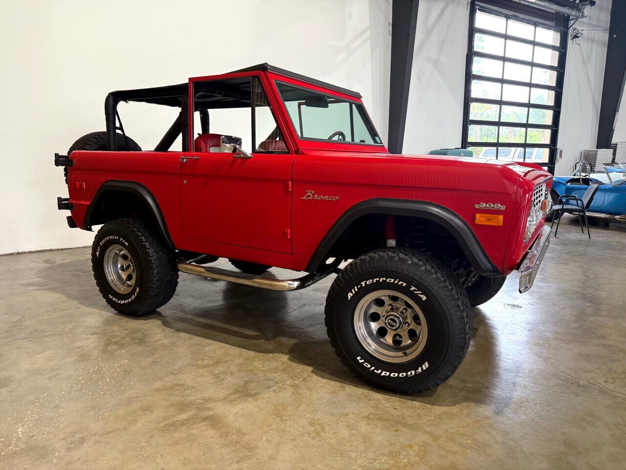 Ford-Bronco-1971-SUV-8