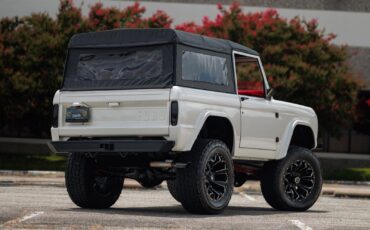 Ford-Bronco-1971-SUV-9