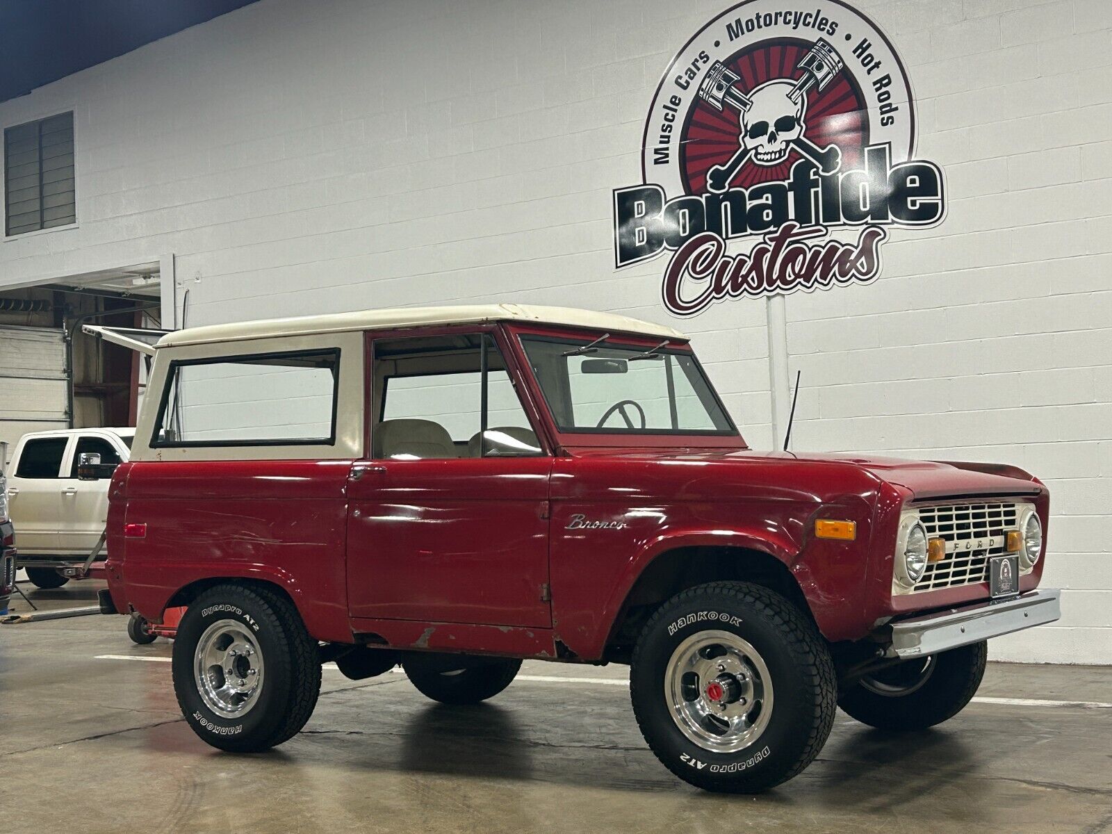 Ford-Bronco-1972-2