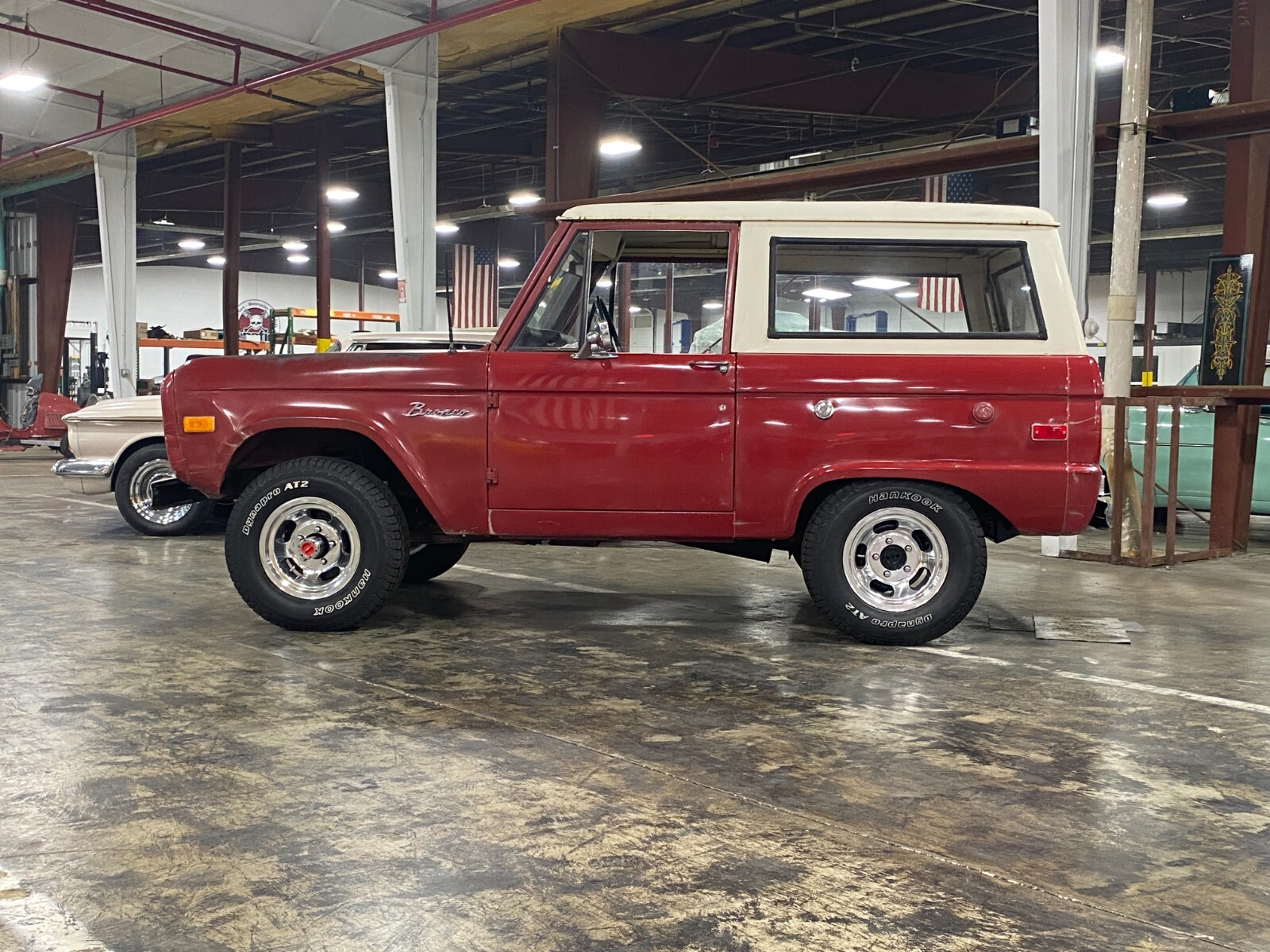 Ford-Bronco-1972-3
