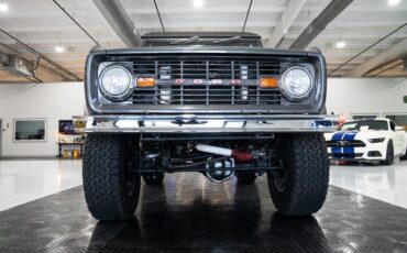 Ford-Bronco-1973-10