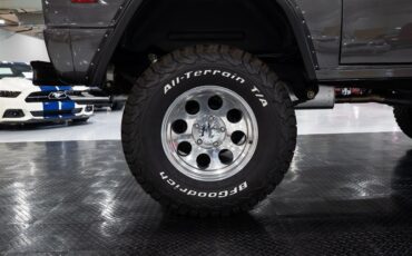 Ford-Bronco-1973-18