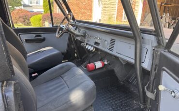 Ford-Bronco-1973-SUV-14