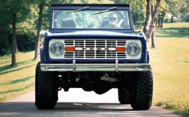 Ford-Bronco-1973-SUV-2