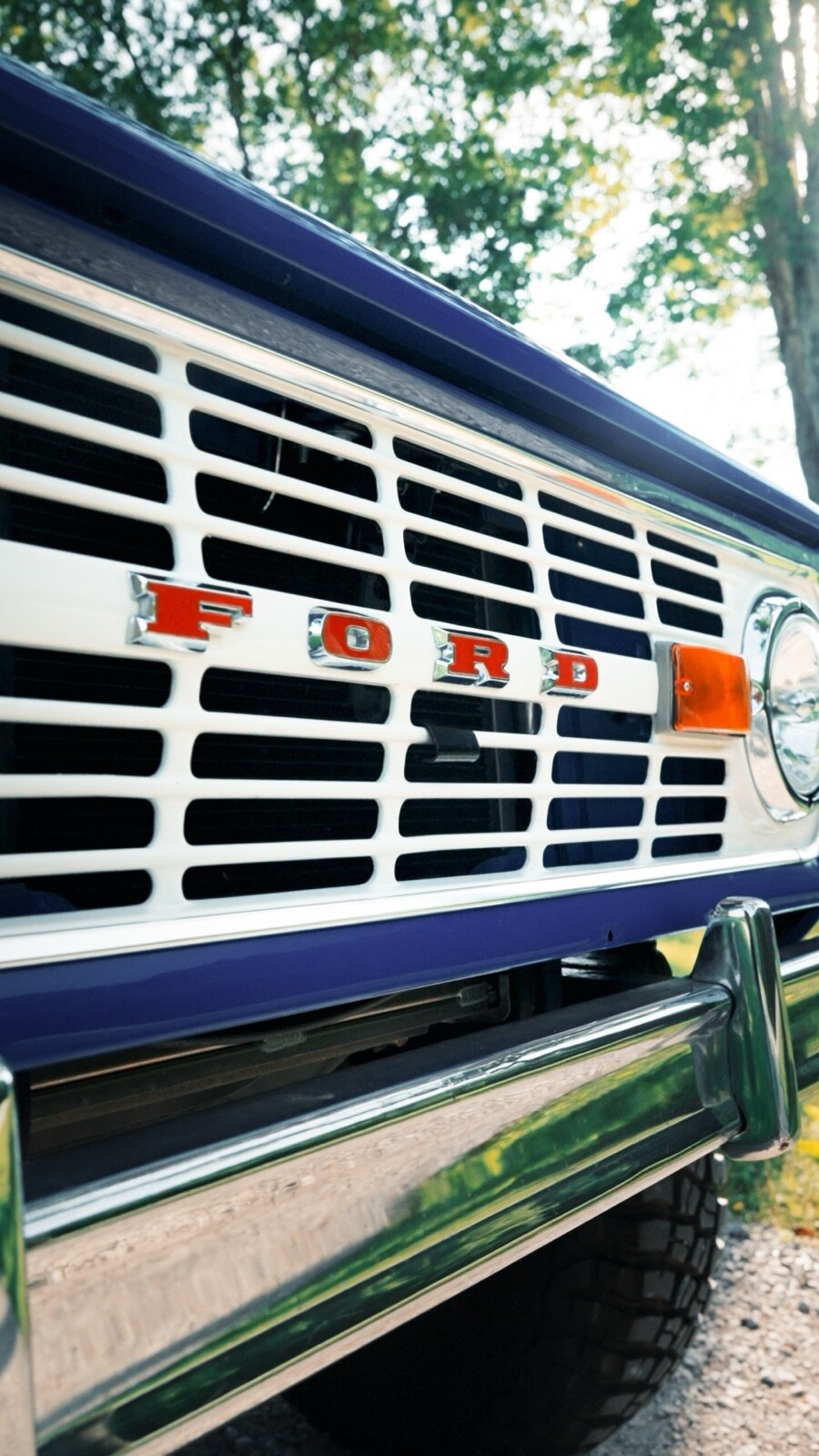 Ford-Bronco-1973-SUV-4