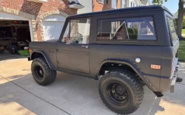 Ford-Bronco-1973-SUV-4