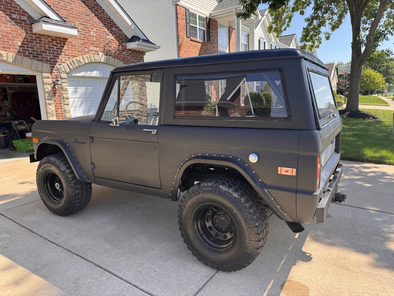 Ford-Bronco-1973-SUV-5