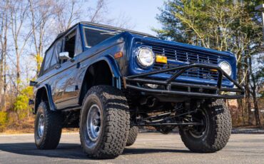 Ford-Bronco-1973-blue-2