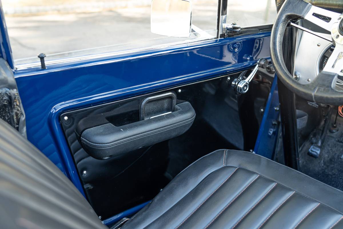 Ford-Bronco-1973-blue-7