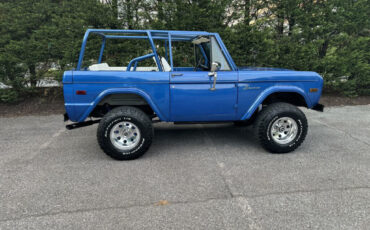 Ford-Bronco-1975-10