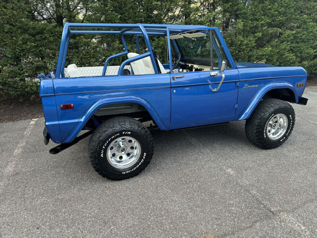 Ford-Bronco-1975-17