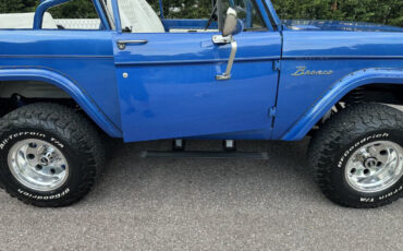 Ford-Bronco-1975-21