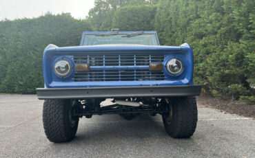 Ford-Bronco-1975-4