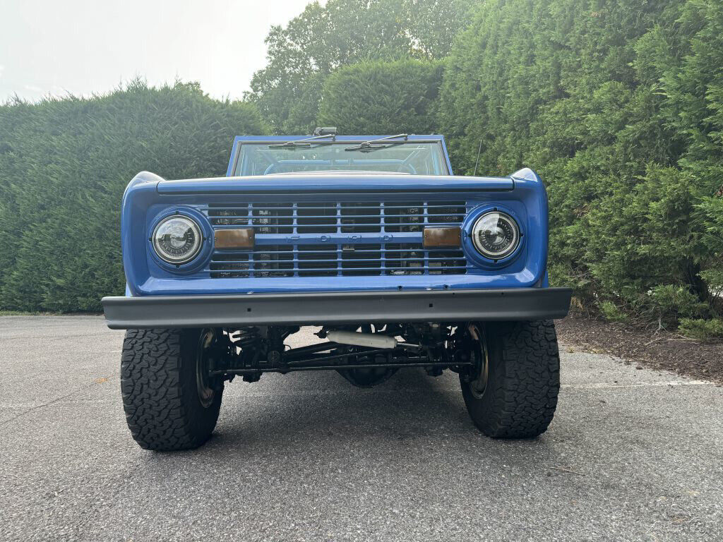 Ford-Bronco-1975-4