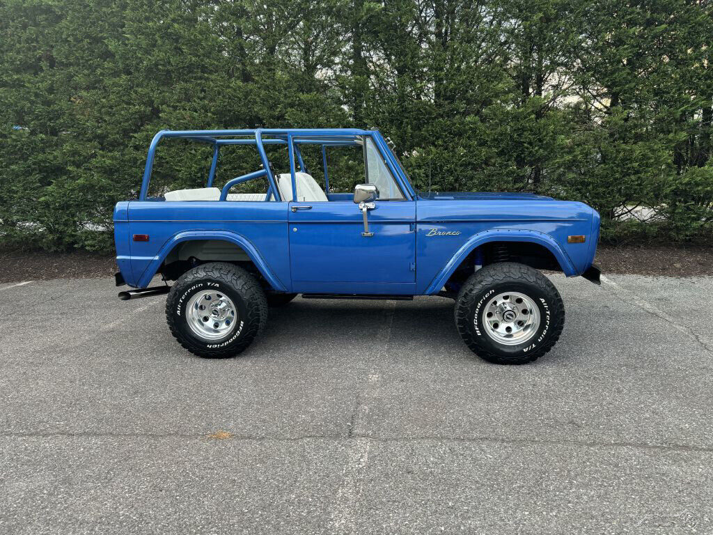 Ford-Bronco-1975-9