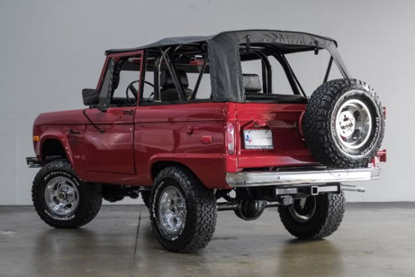 Ford-Bronco-1975-SUV-13