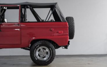 Ford-Bronco-1975-SUV-16