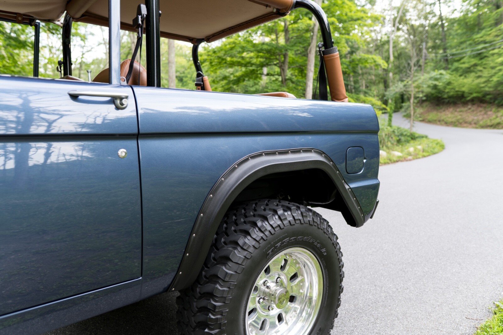 Ford-Bronco-1976-Convertible-10