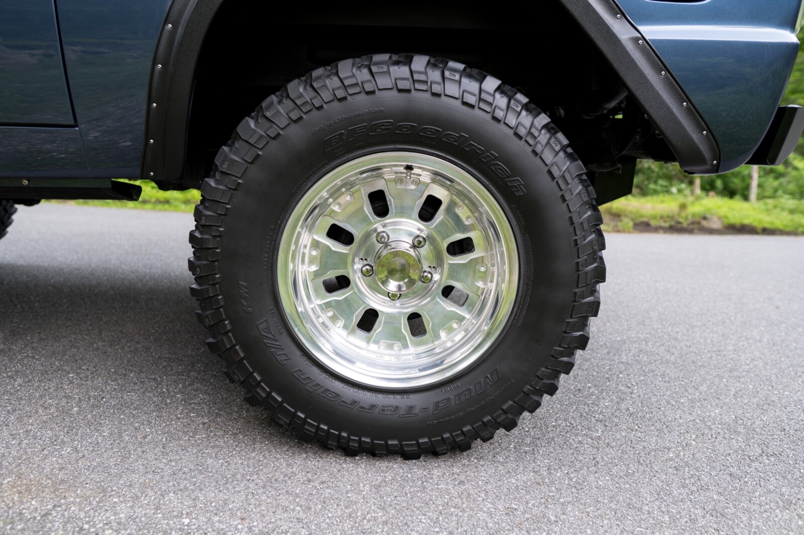 Ford-Bronco-1976-Convertible-11