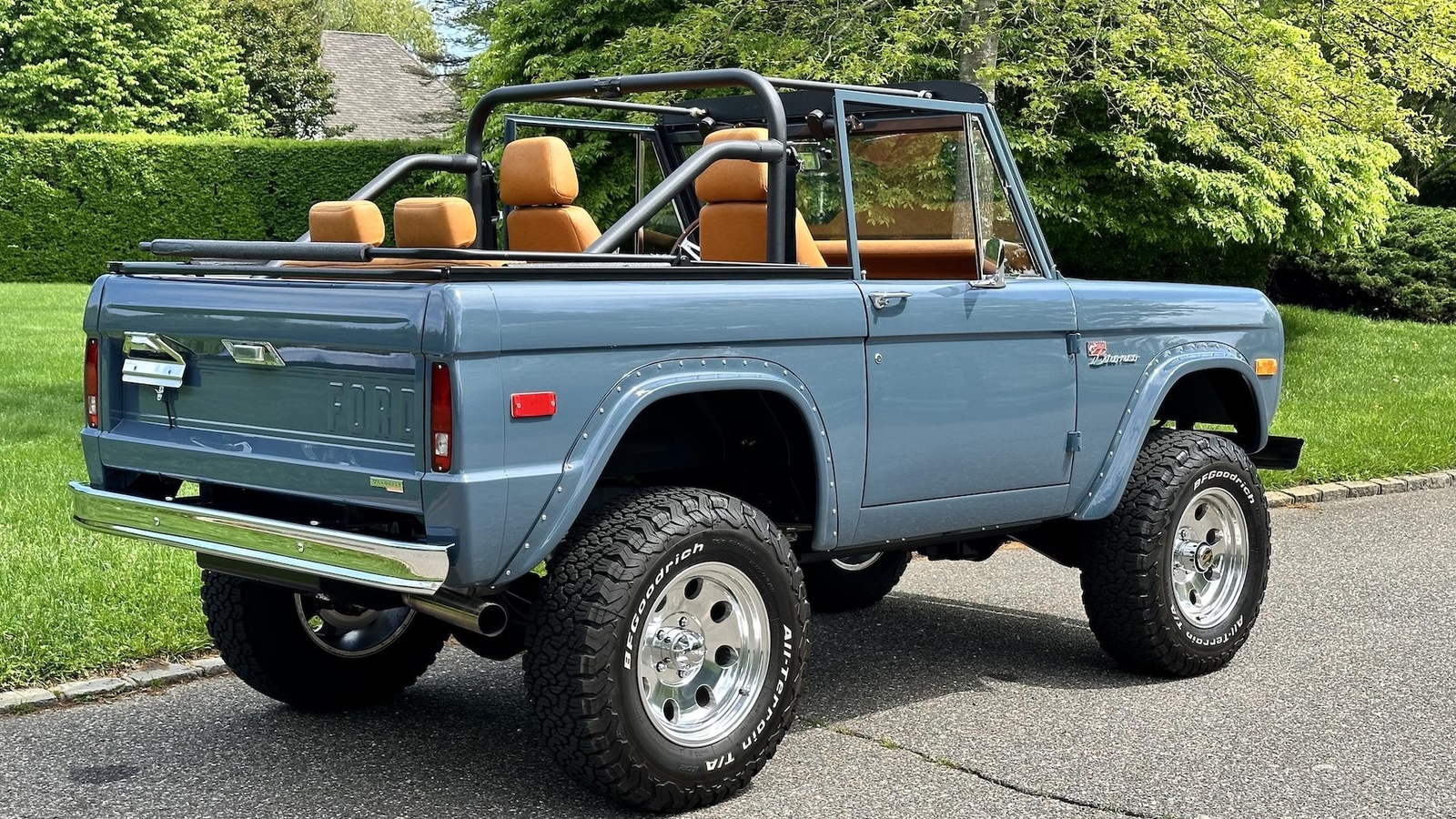 Ford-Bronco-1976-Convertible-12