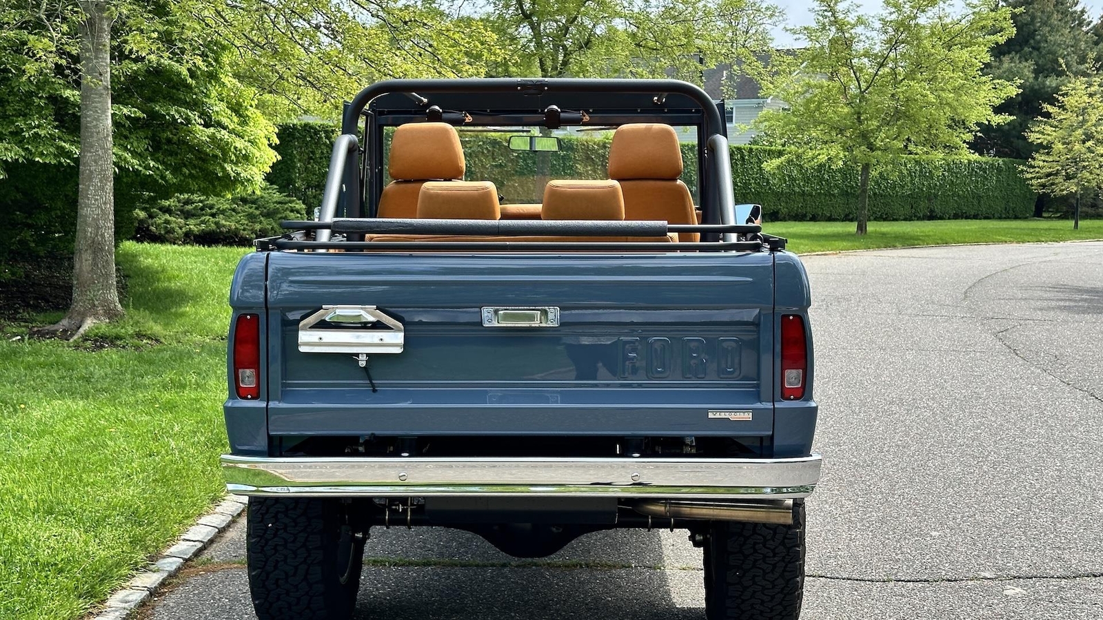 Ford-Bronco-1976-Convertible-14