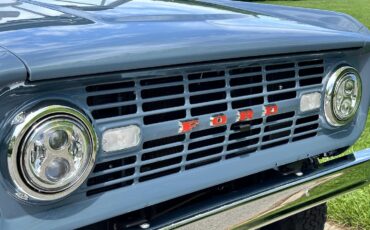 Ford-Bronco-1976-Convertible-19